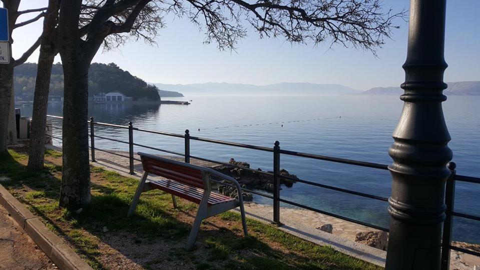 Apartments Adriatic Селце Экстерьер фото